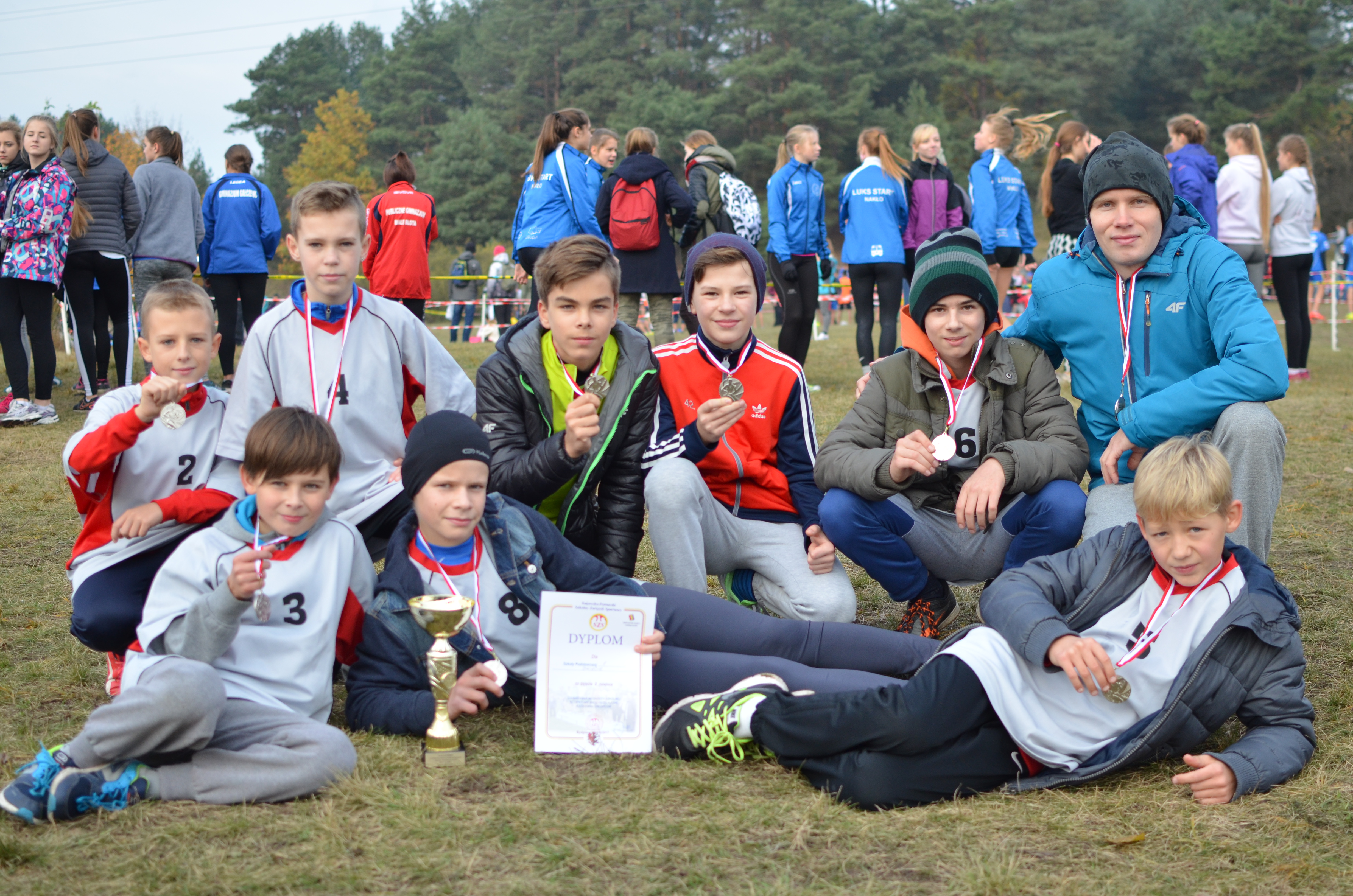 Finał Wojewódzkich Igrzysk Młodzieży Szkolnej  w sztafetowych biegach przełajowych