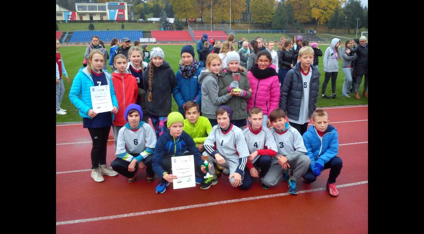 Mistrzostwa powiatu świeckiego w sztafetowych biegach przełajowych