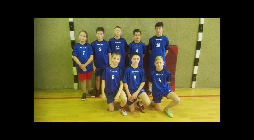 Wicemistrzowie powiatu w piłce siatkowej