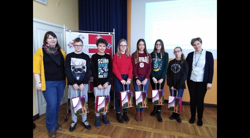 W kategorii klas VII-VIII:  I miejsce zajęła klasa 8d, II miejsce klasa 8b, III miejsce klasa 7a